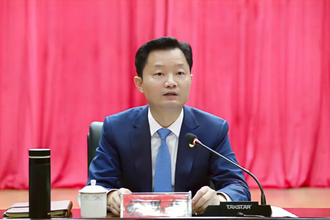 衡南县第十三届纪委第三次全会召开 胡果雄：把党的伟大自我革命进行到底 坚决打赢反腐败斗争攻坚战持久战